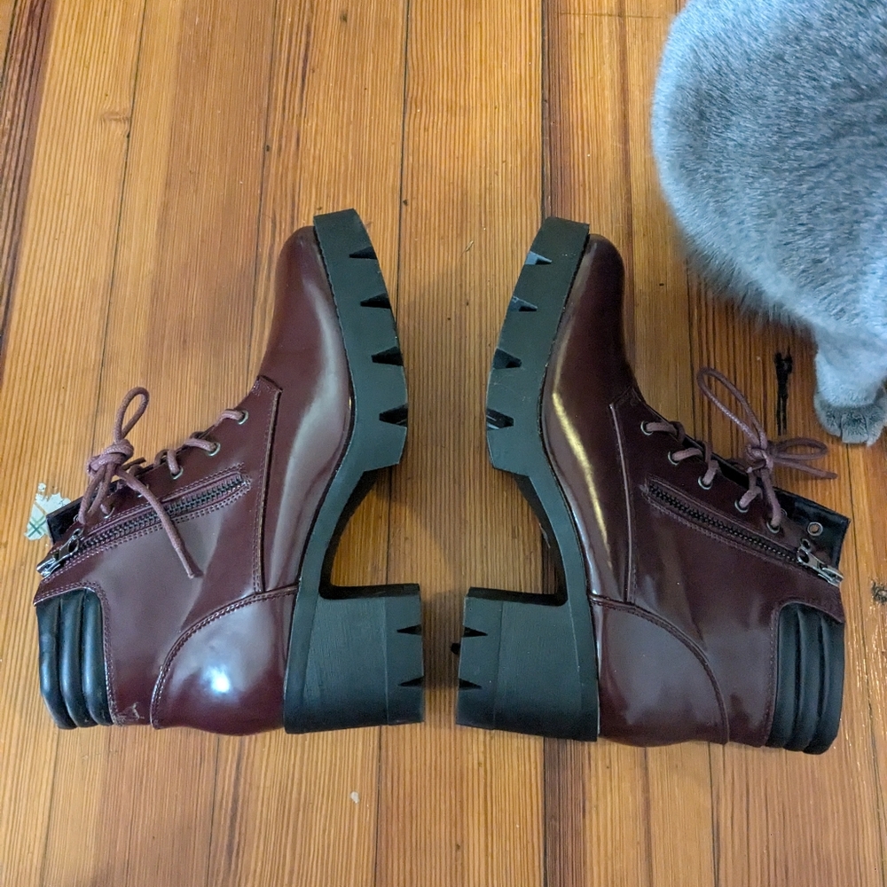 Booties - Picture 4 of 7